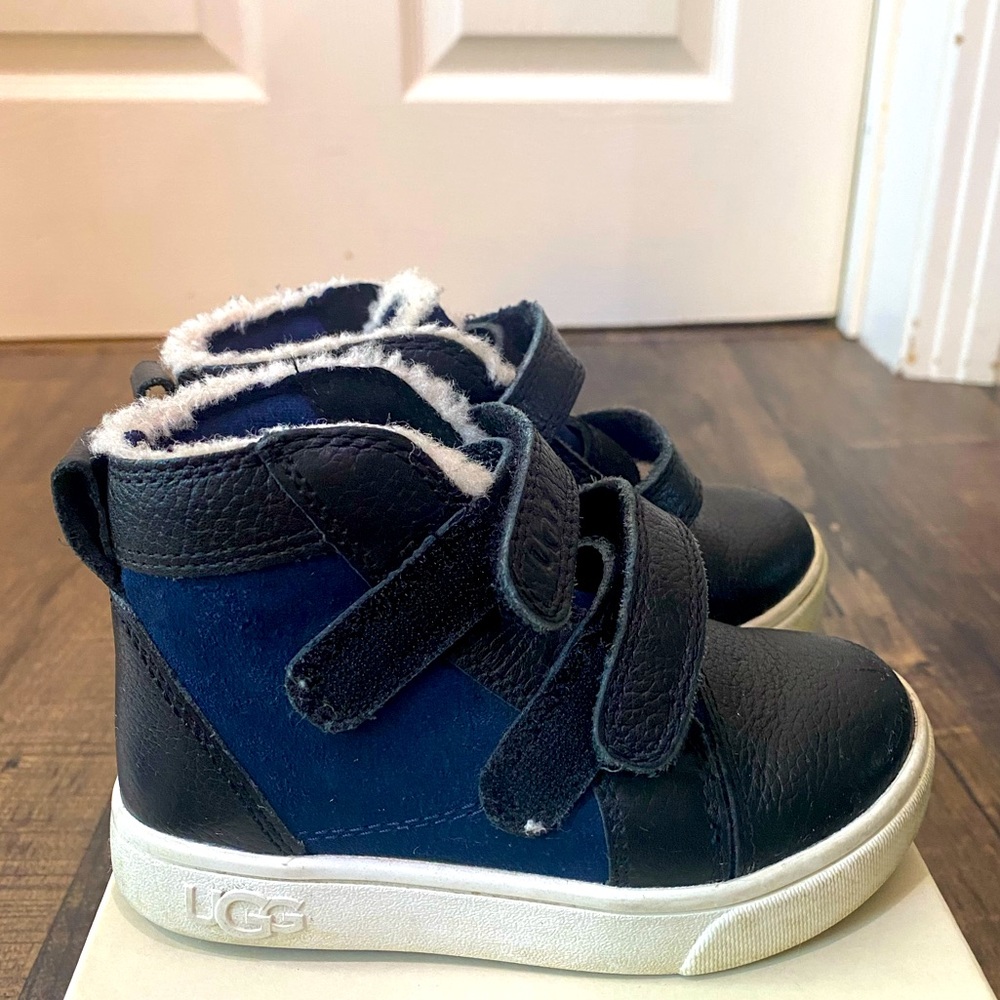 Toddler boys shoe